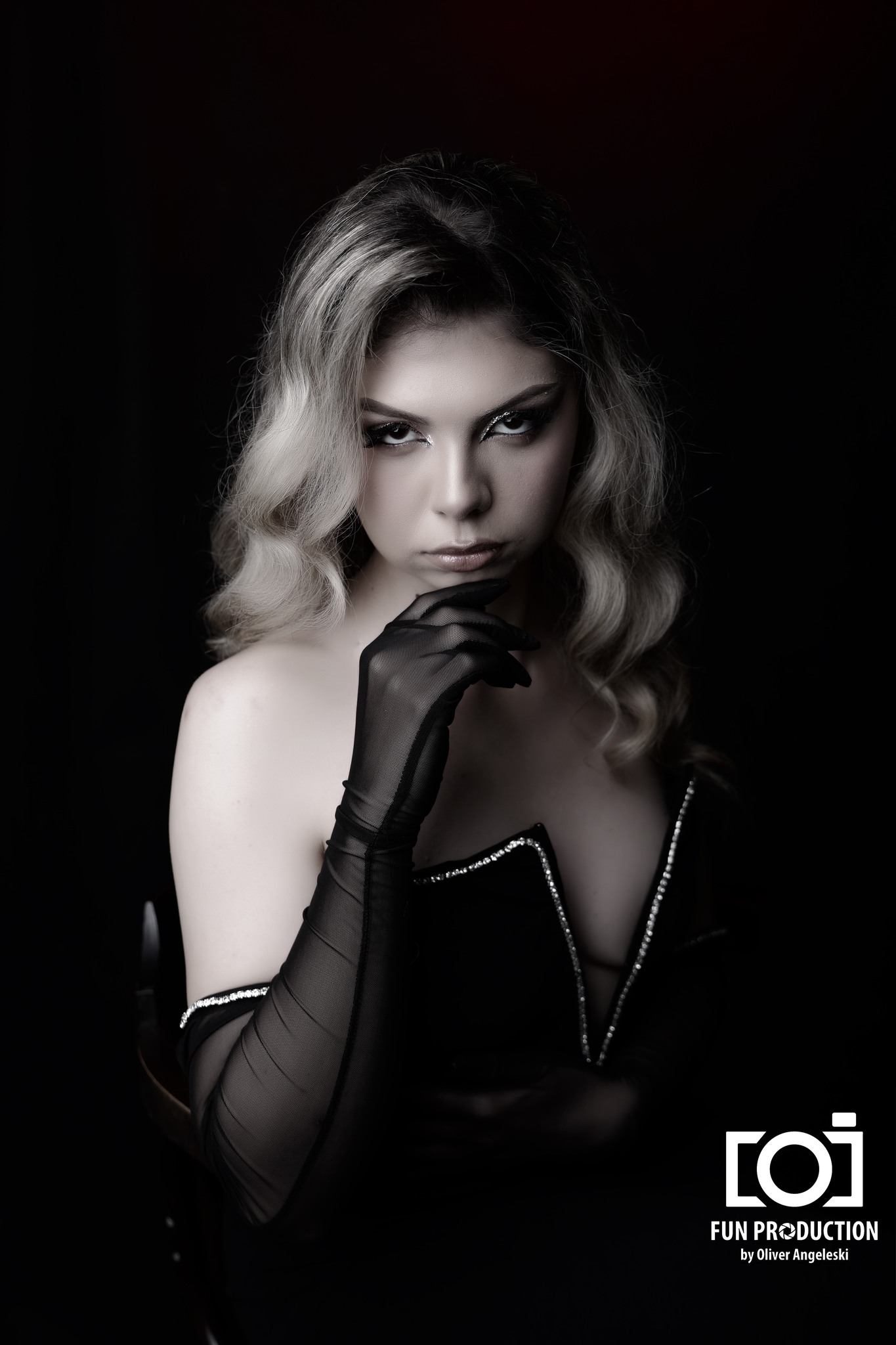 Fun Production, студио работа на Оливер Ангелески